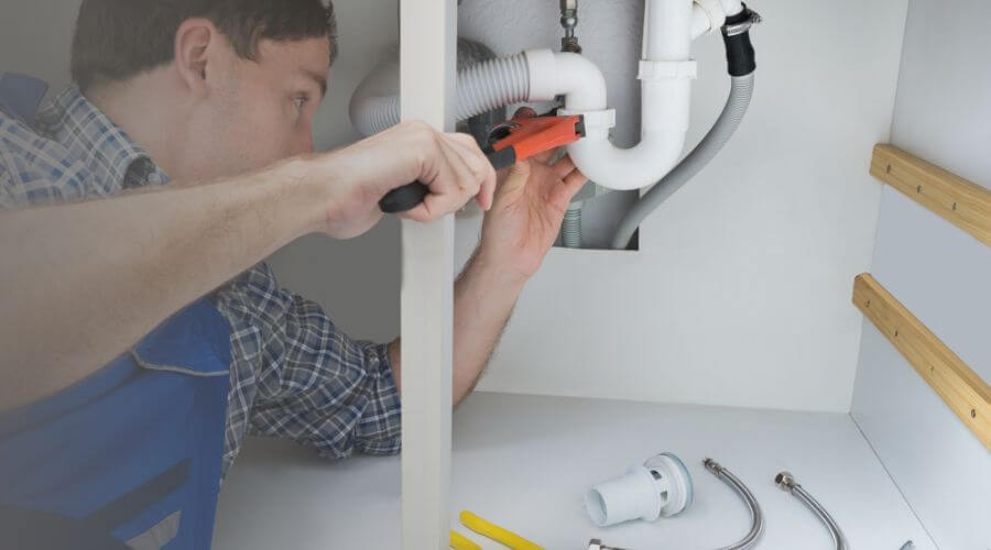 Expert burst pipe repair services in Fort Stockton, TX